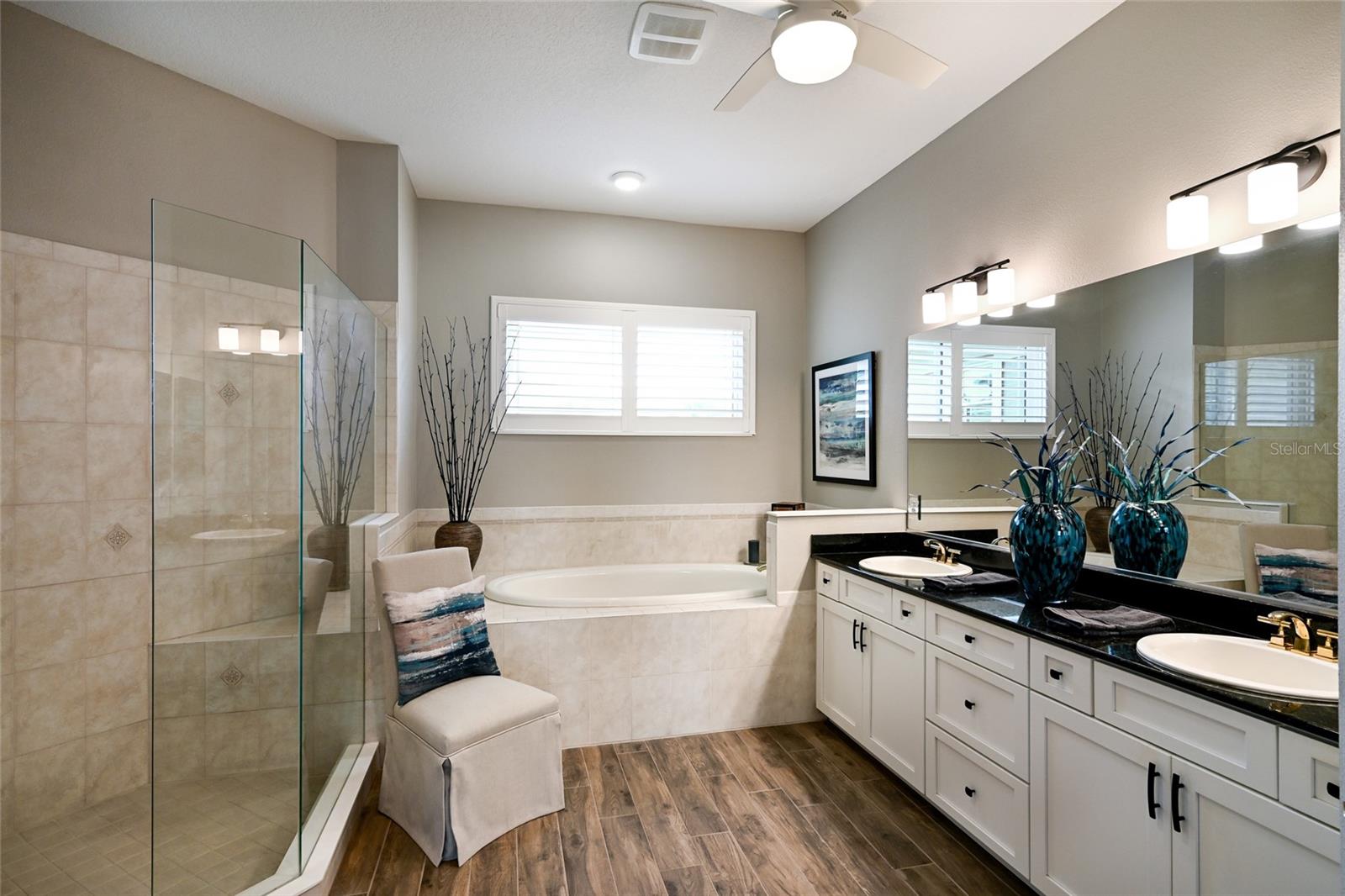 Image 29 of 64 For 6523 Moorings Point Circle 202