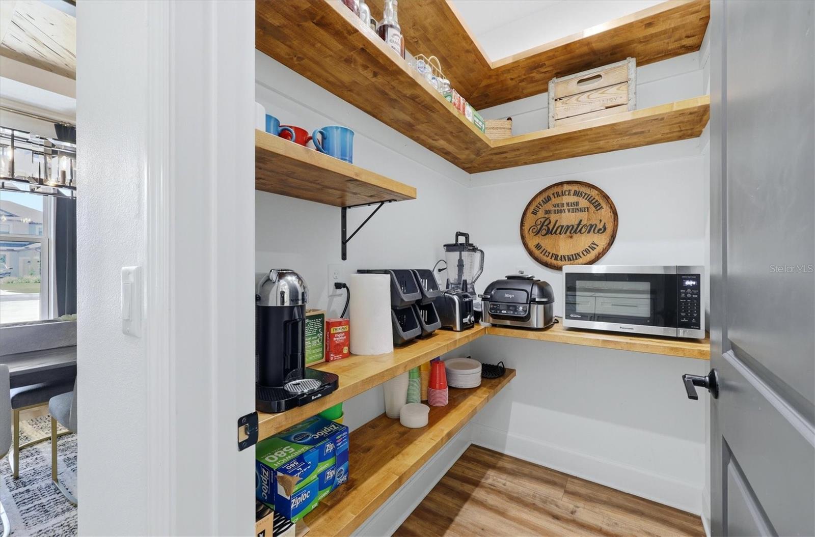 Image 20 of 95 For 8498 Snowfall Street