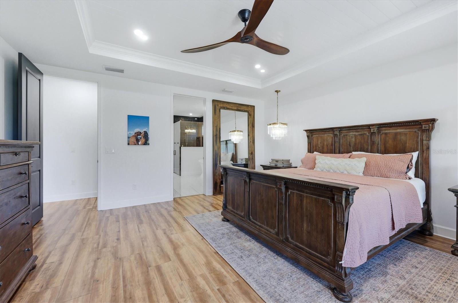 Image 36 of 95 For 8498 Snowfall Street