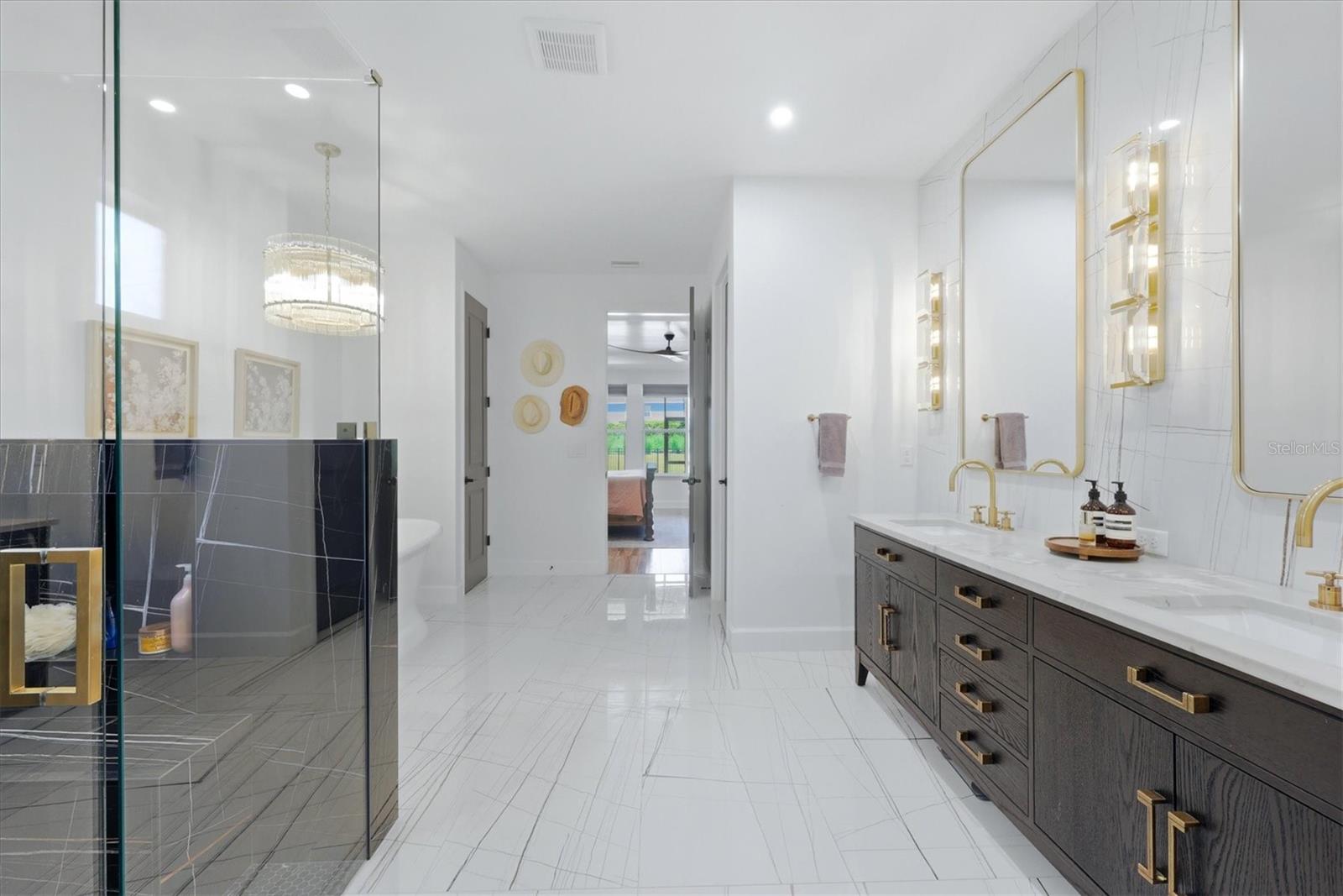 Image 38 of 95 For 8498 Snowfall Street