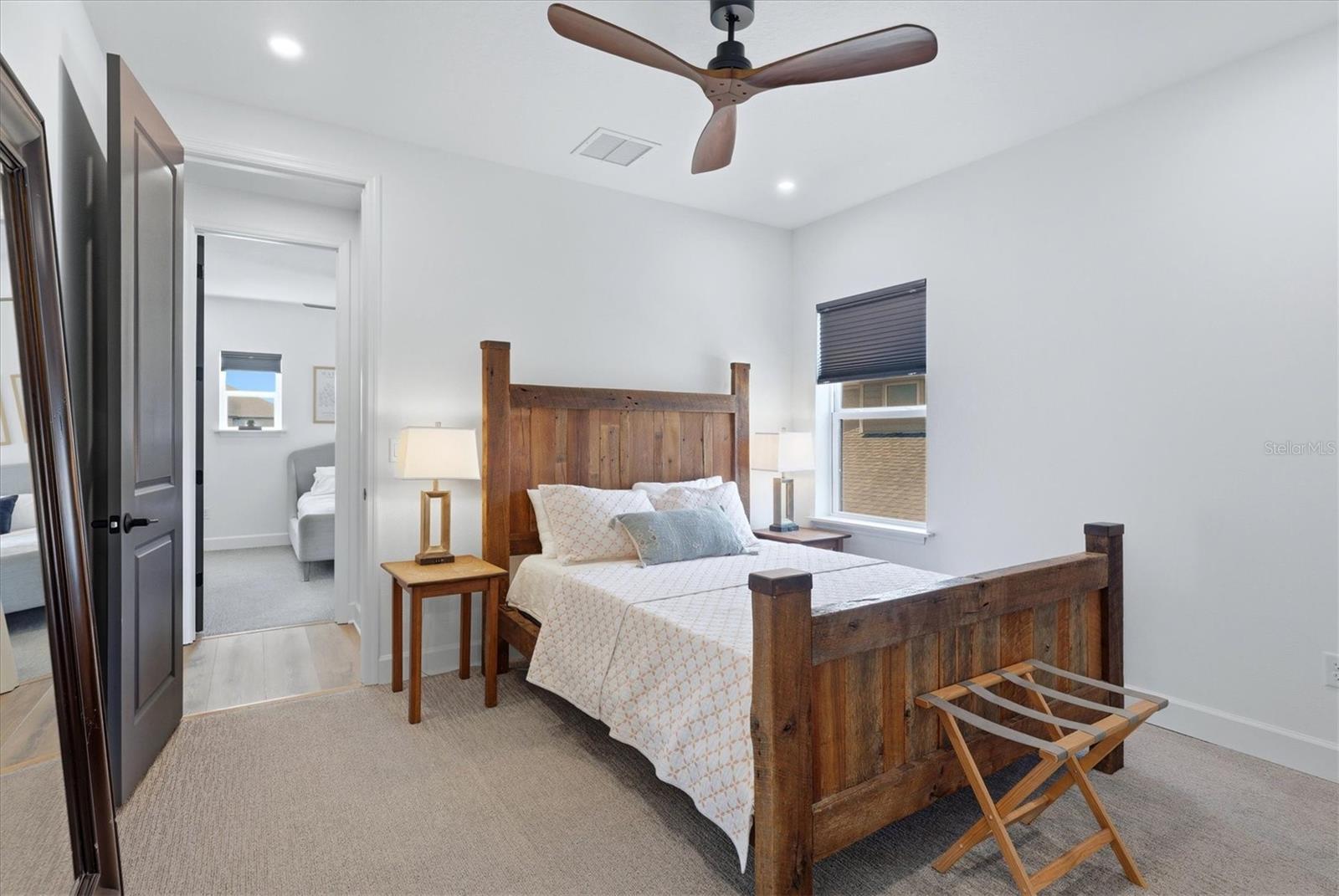 Image 52 of 95 For 8498 Snowfall Street