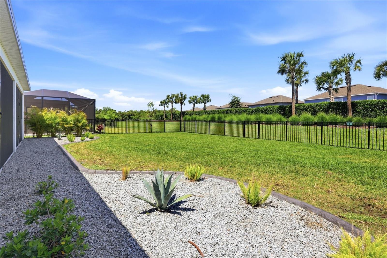 Image 60 of 95 For 8498 Snowfall Street