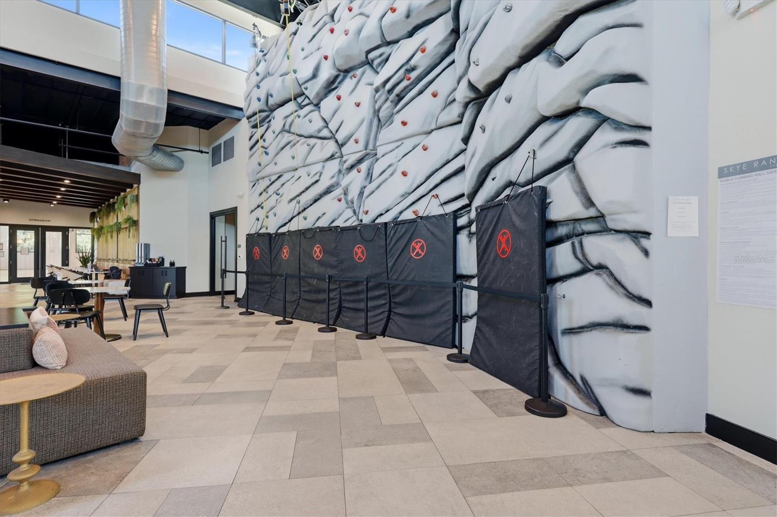 Image 78 of 95 For 8498 Snowfall Street