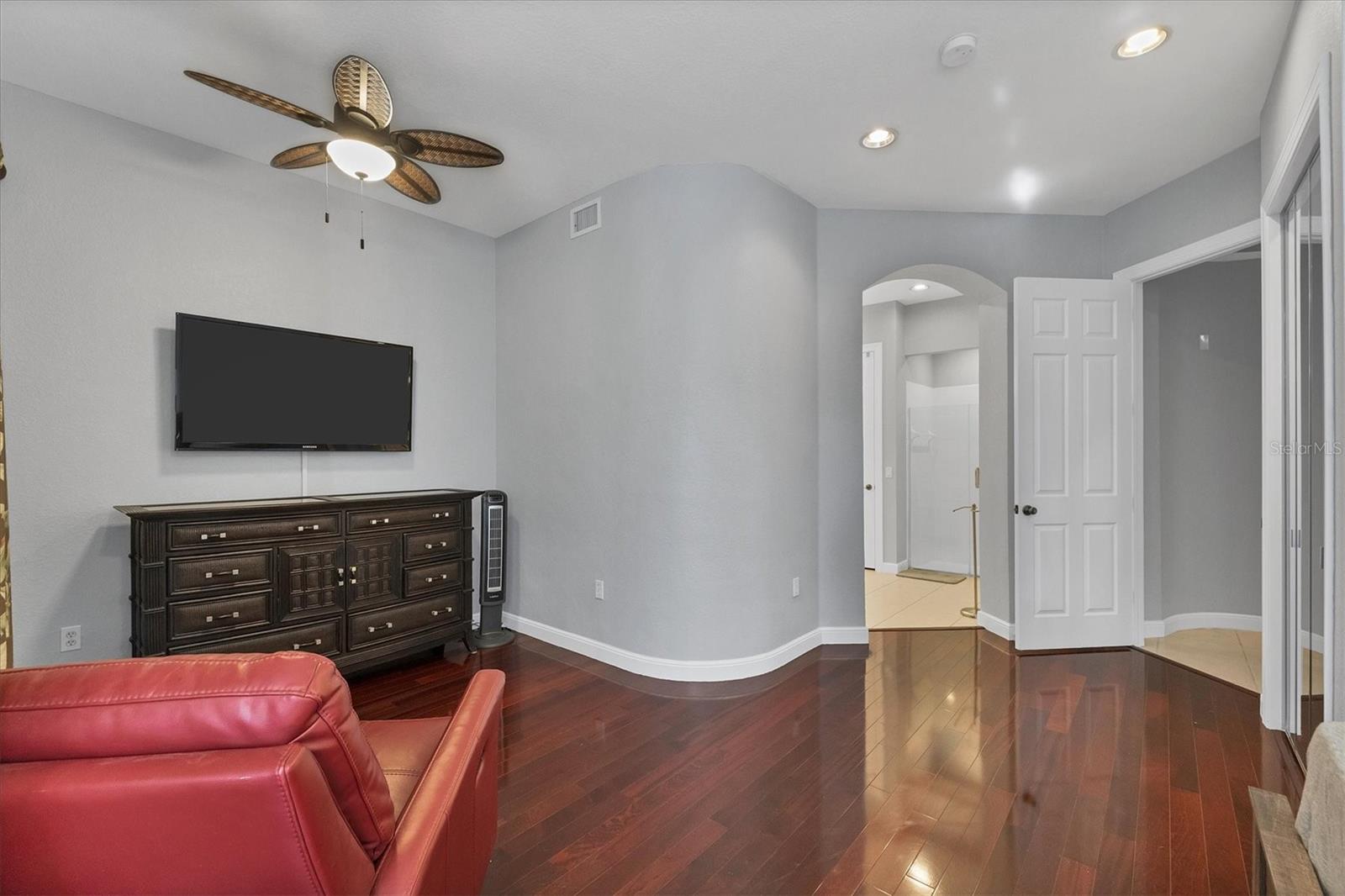 Image 17 of 26 For 5523 46th Court W