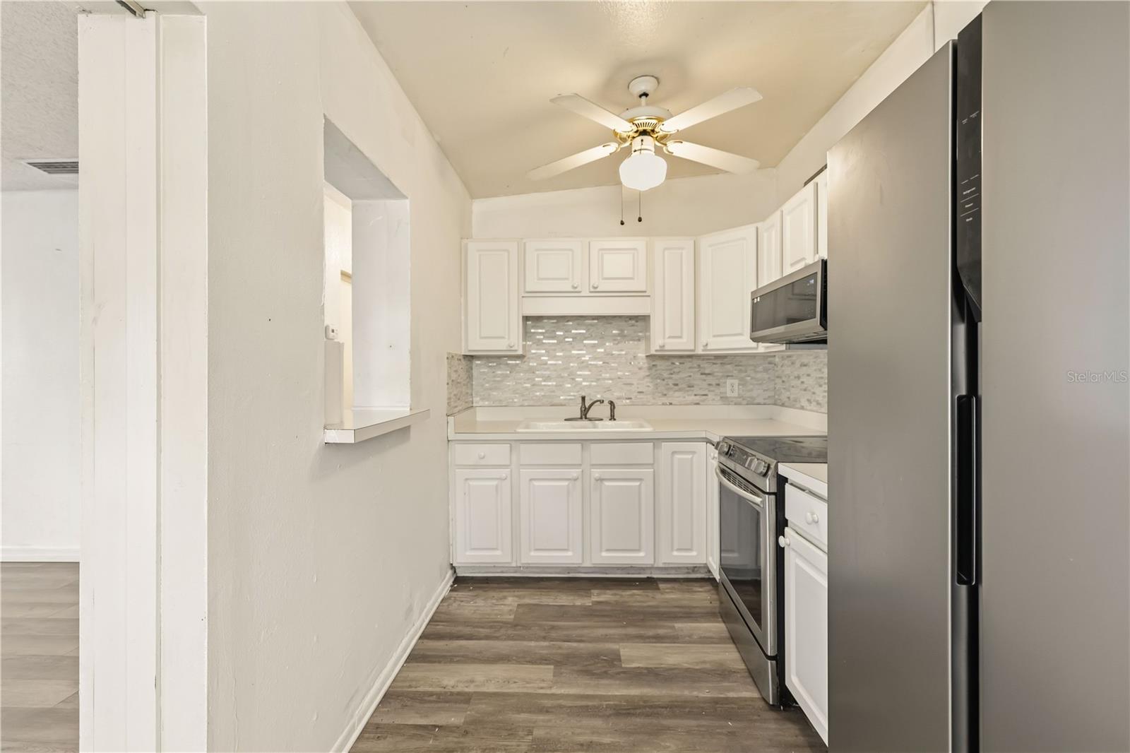 Image 10 of 27 For 2615 9th Ave. Drive E.