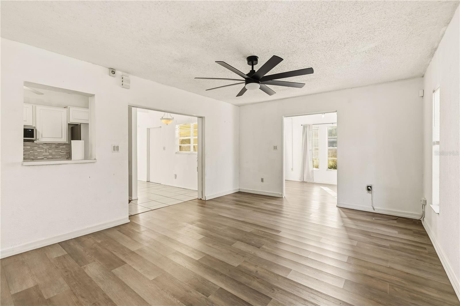 Image 18 of 27 For 2615 9th Ave. Drive E.