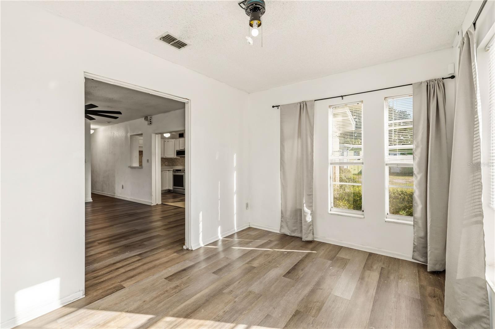 Image 21 of 27 For 2615 9th Ave. Drive E.