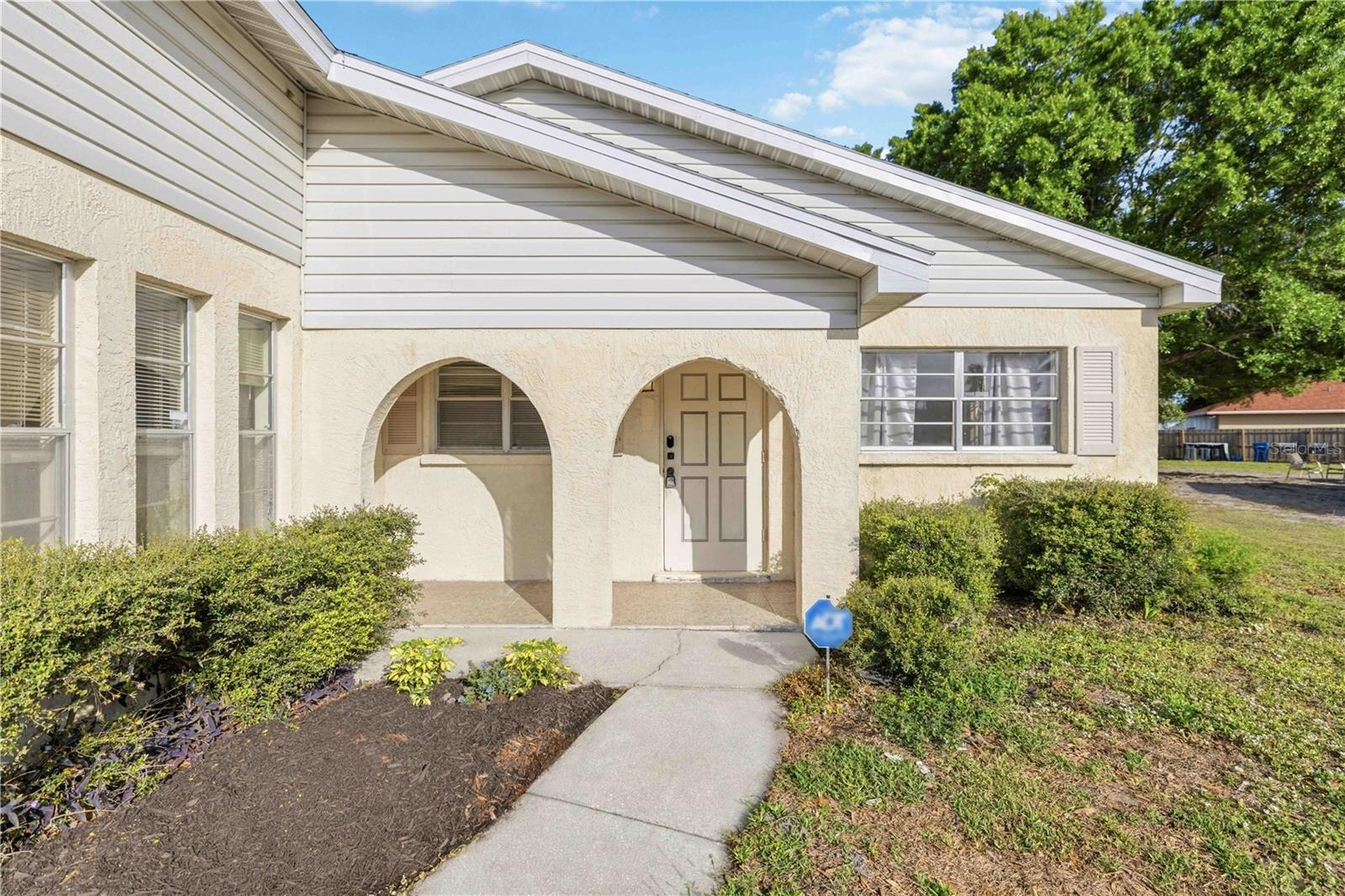 Image 3 of 27 For 2615 9th Ave. Drive E.