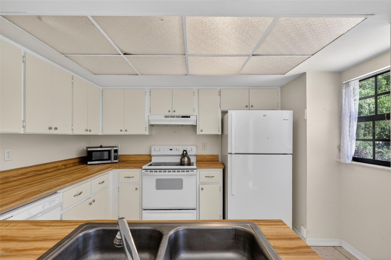 Image 17 of 61 For 5330 Myakka Valley Trail