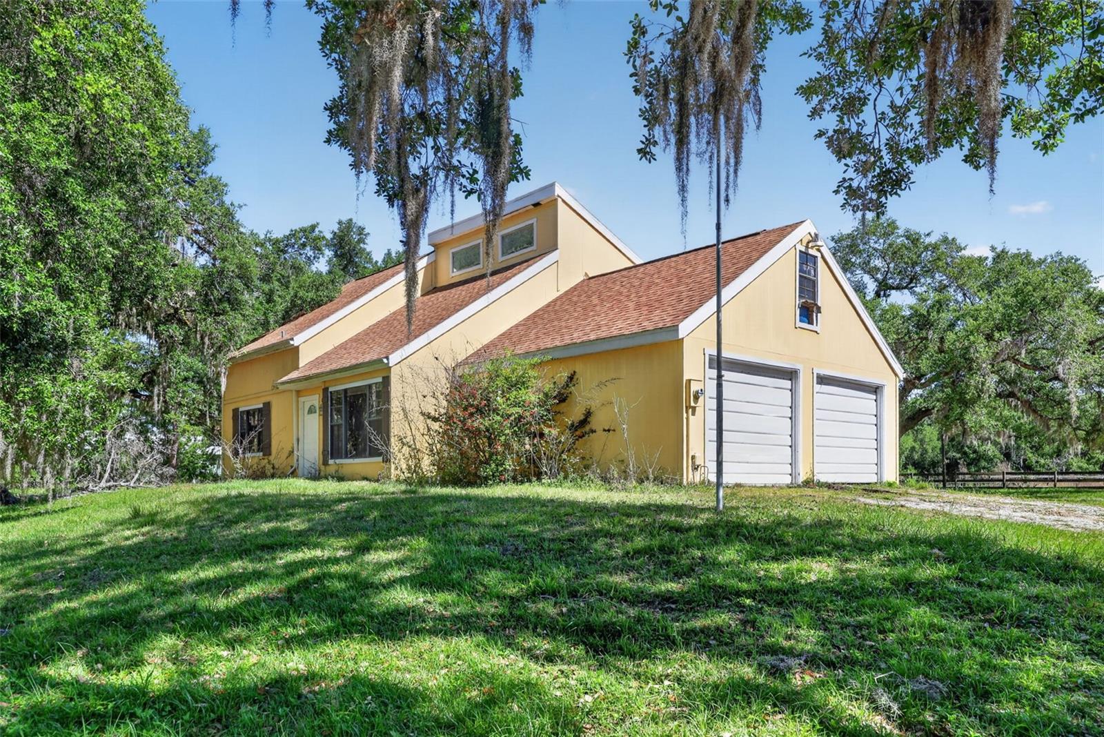 Image 5 of 61 For 5330 Myakka Valley Trail