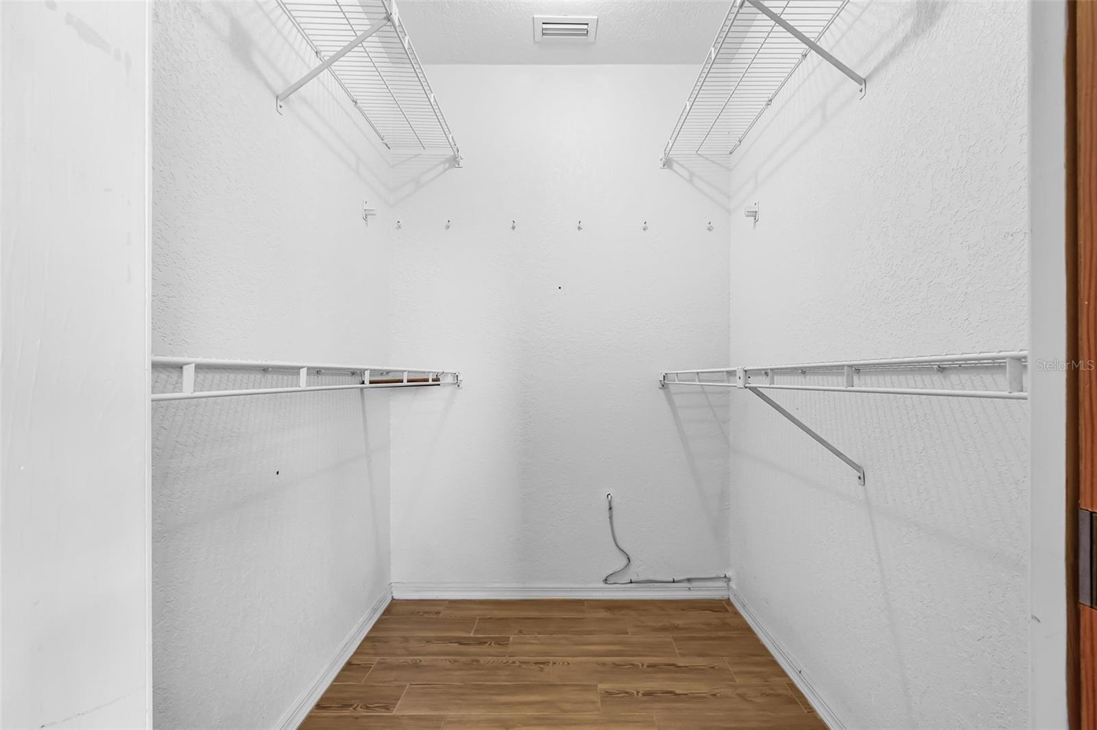 Image 17 of 26 For 30095 Holly Road