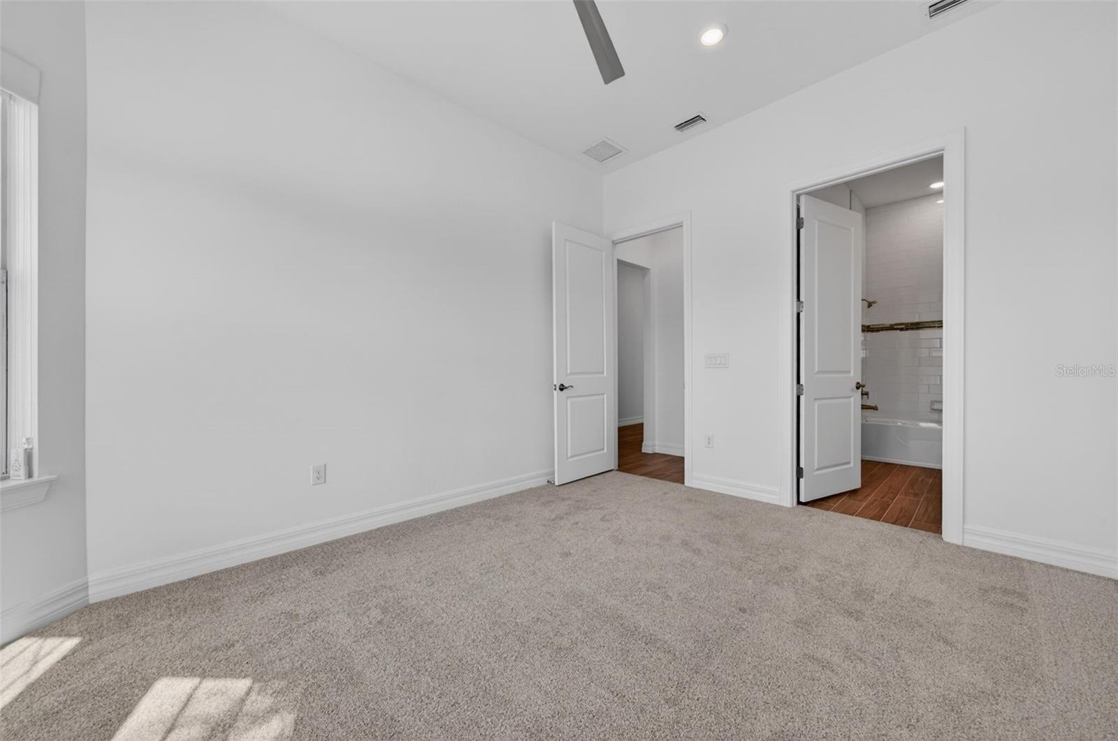 Image 11 of 100 For 25544 Emerald Bend Circle