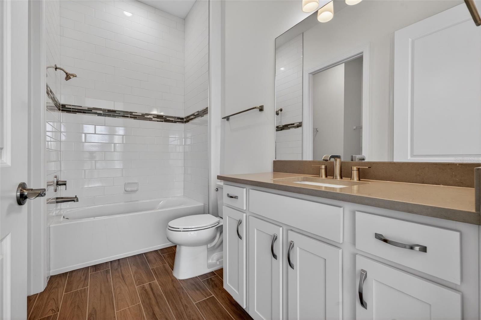 Image 13 of 100 For 25544 Emerald Bend Circle