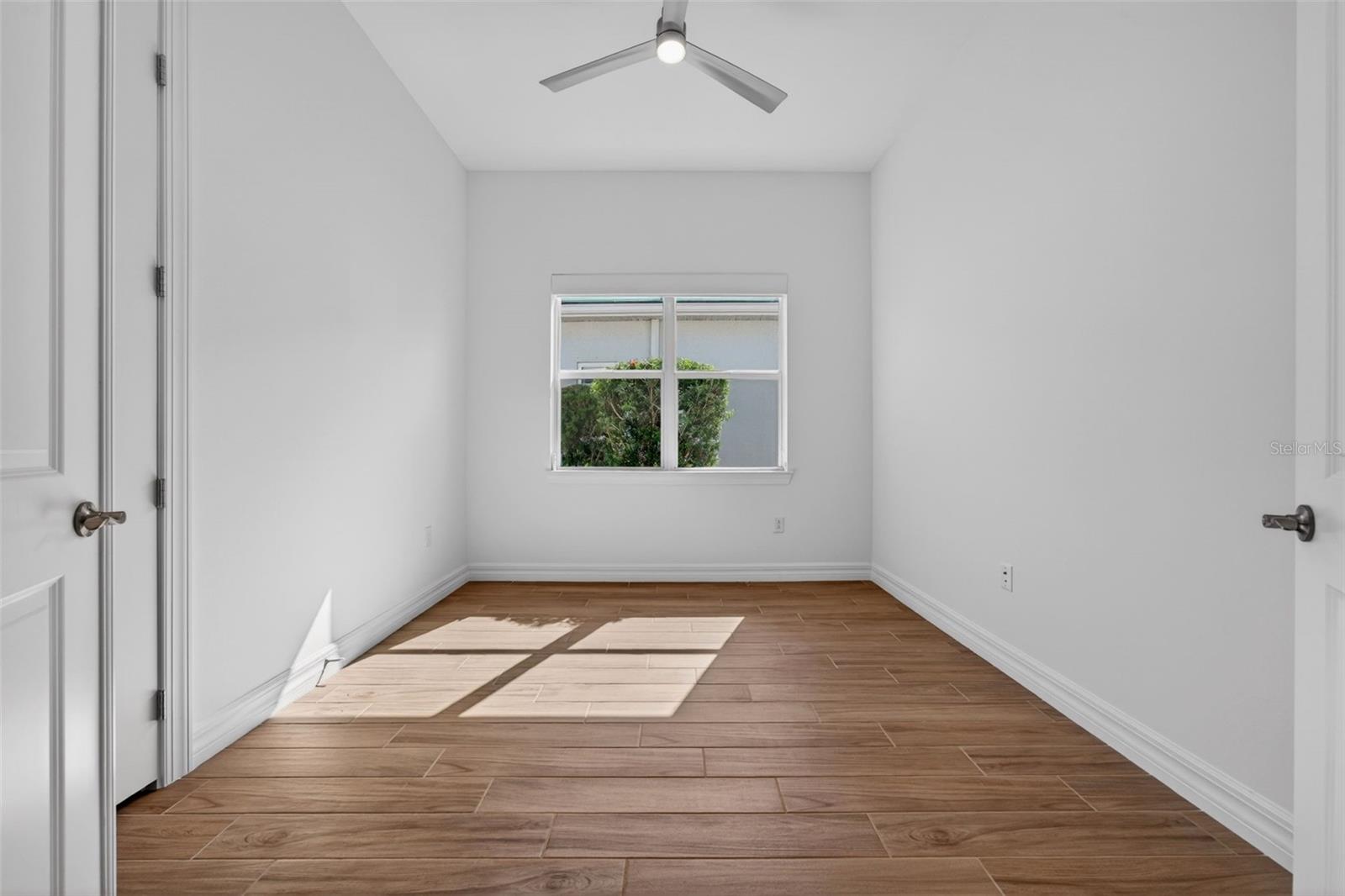 Image 16 of 100 For 25544 Emerald Bend Circle