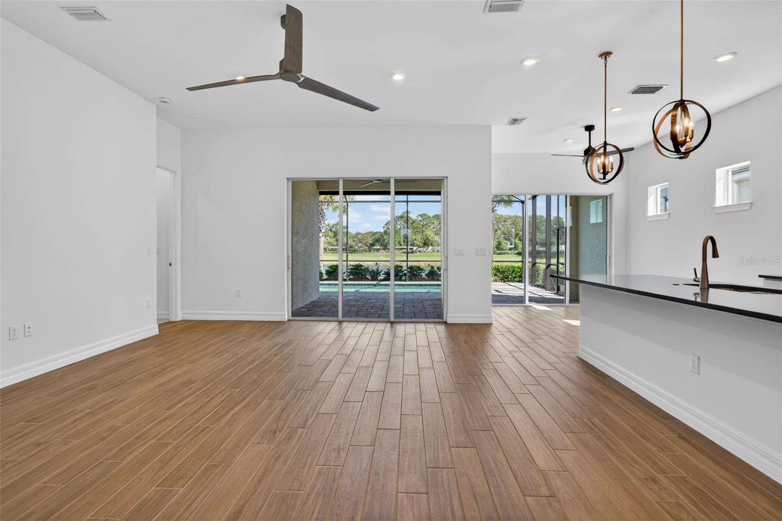 Image 23 of 100 For 25544 Emerald Bend Circle