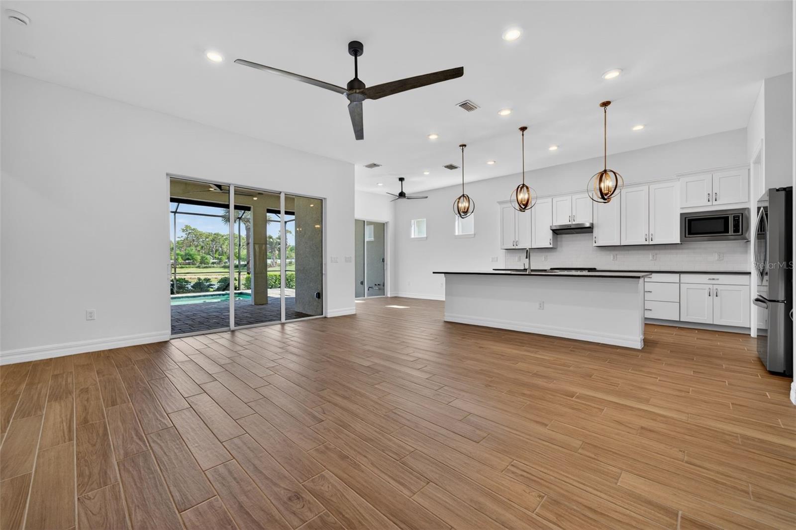 Image 26 of 100 For 25544 Emerald Bend Circle