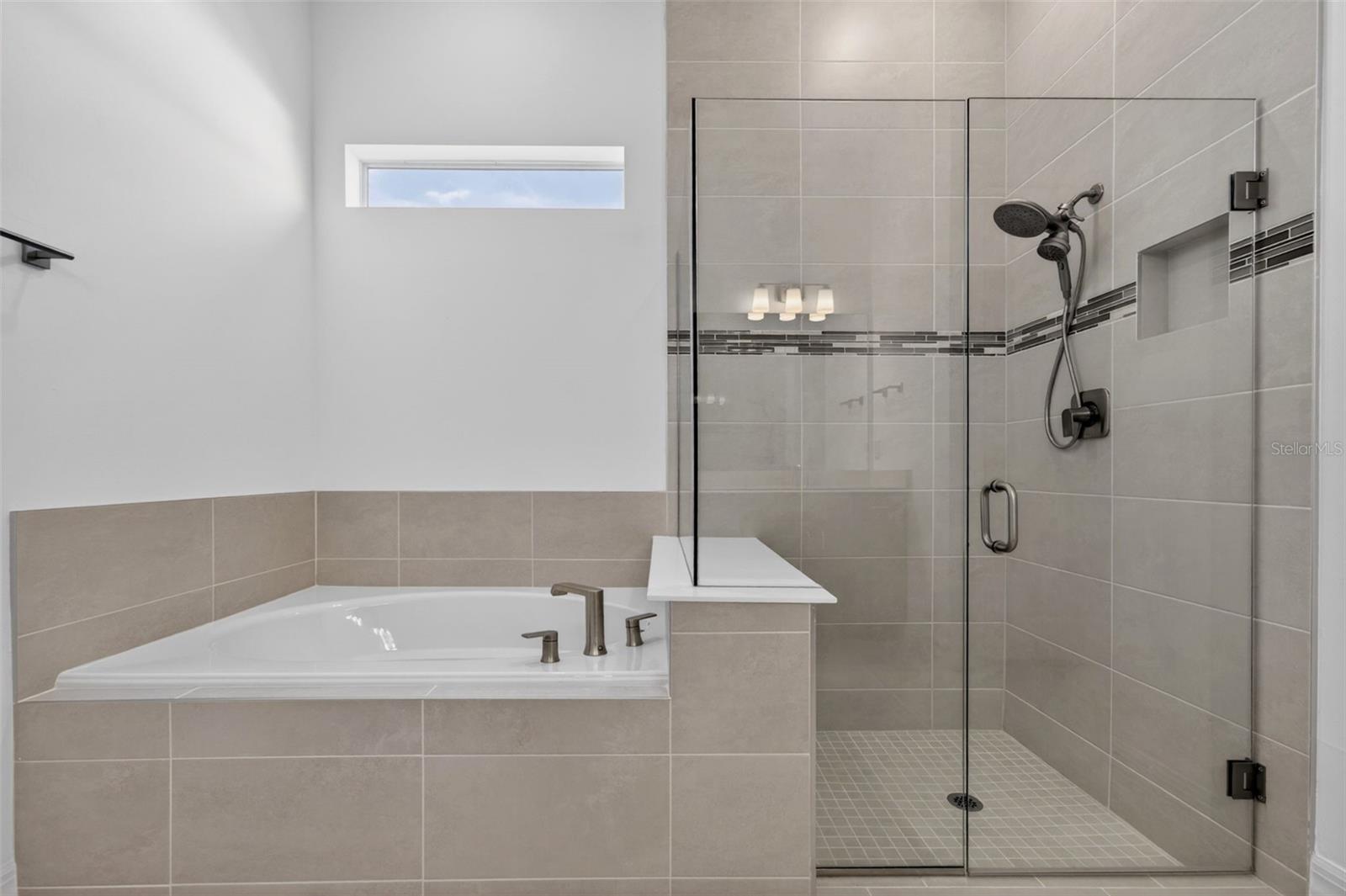 Image 48 of 100 For 25544 Emerald Bend Circle