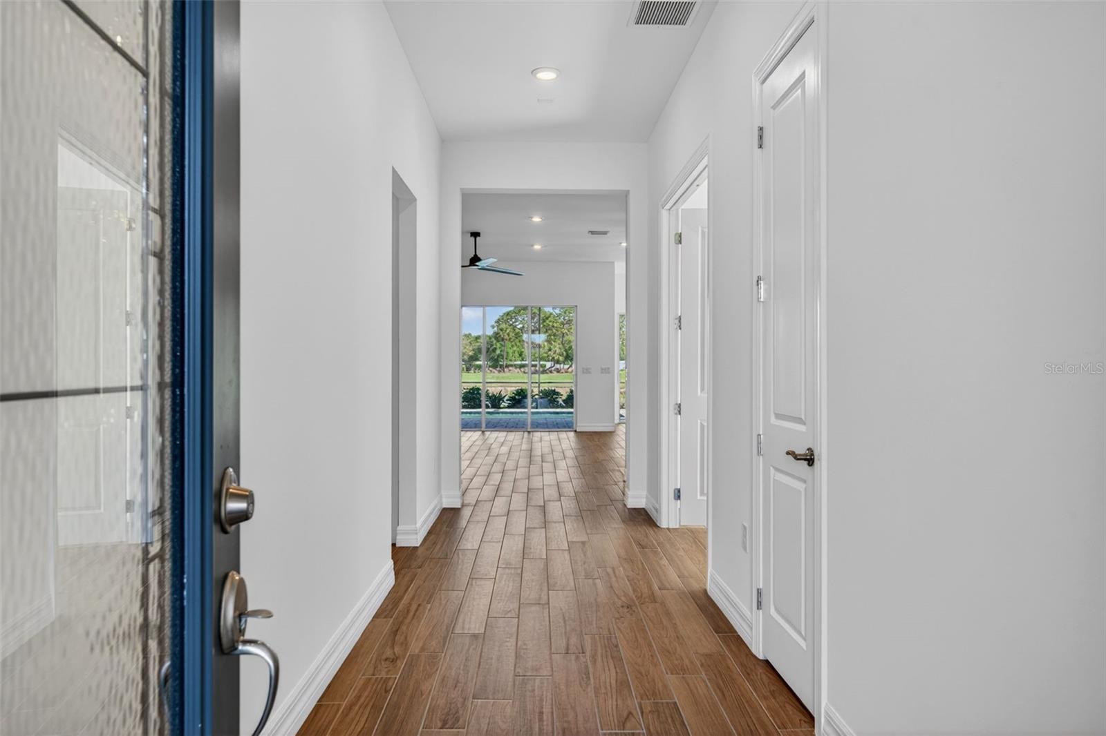 Image 6 of 100 For 25544 Emerald Bend Circle