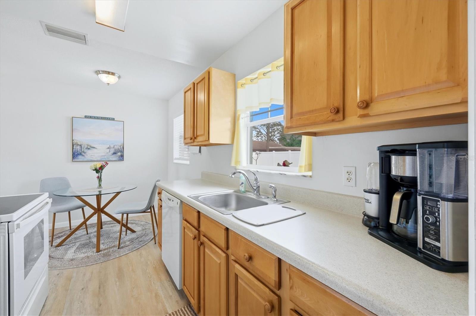 Image 10 of 26 For 723 Brink Avenue