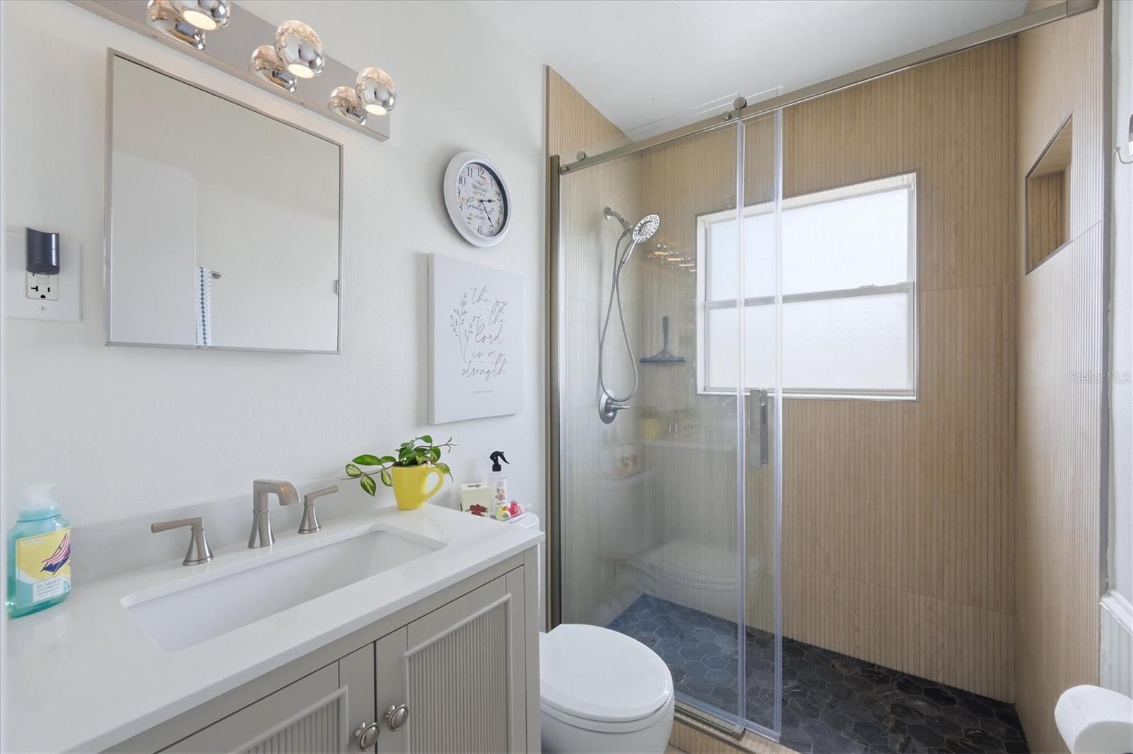 Image 15 of 26 For 723 Brink Avenue