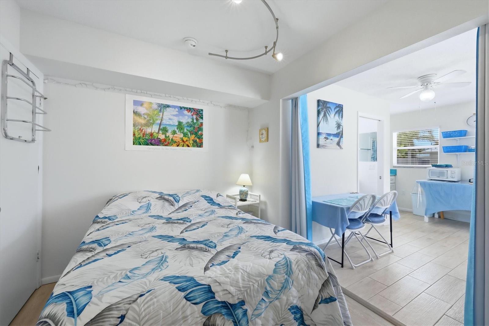 Image 21 of 26 For 723 Brink Avenue