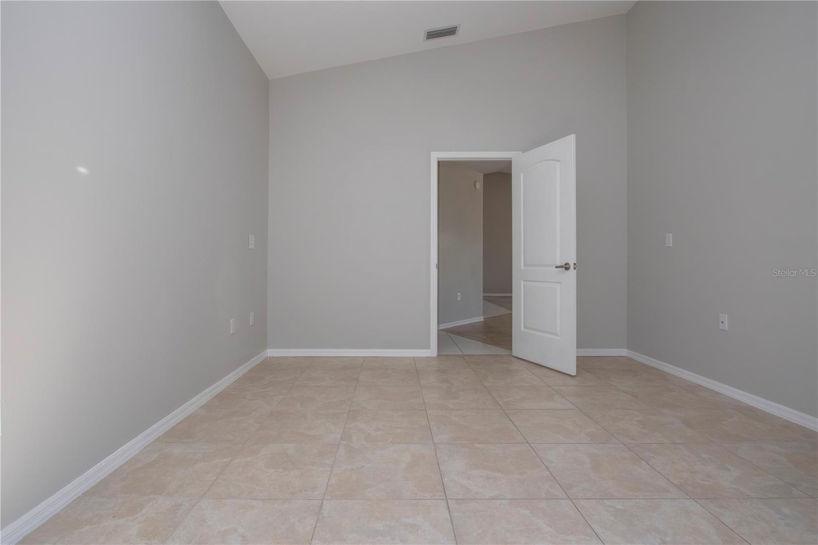 Image 47 of 64 For 9590 Knightsbridge Circle