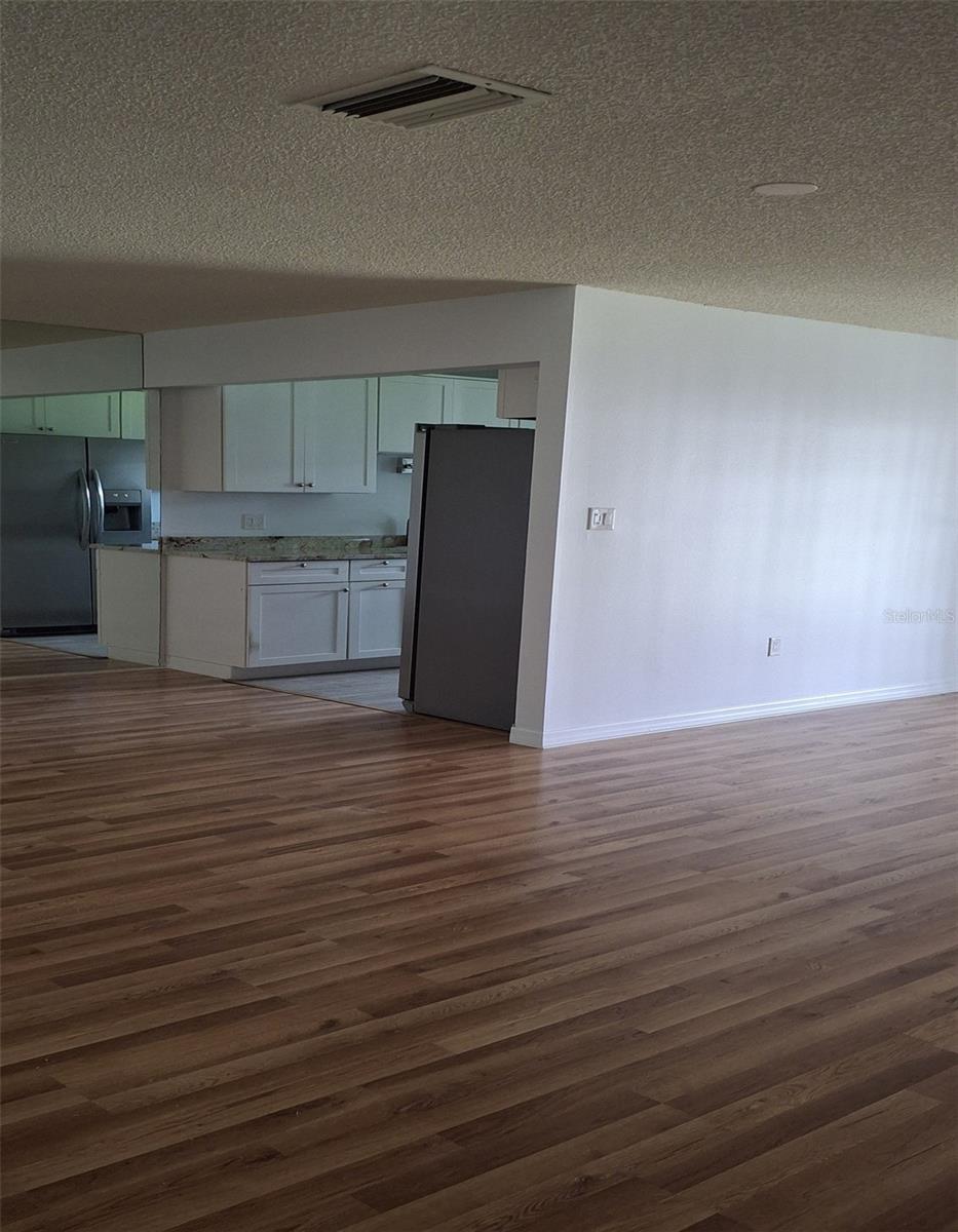 Image 16 of 29 For 4160 Fruitville Road 34