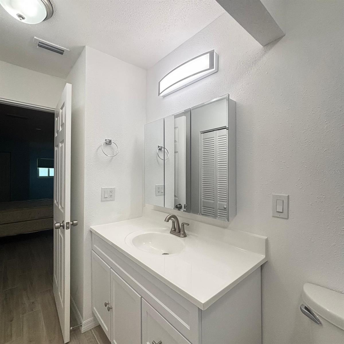 Image 21 of 29 For 4160 Fruitville Road 34