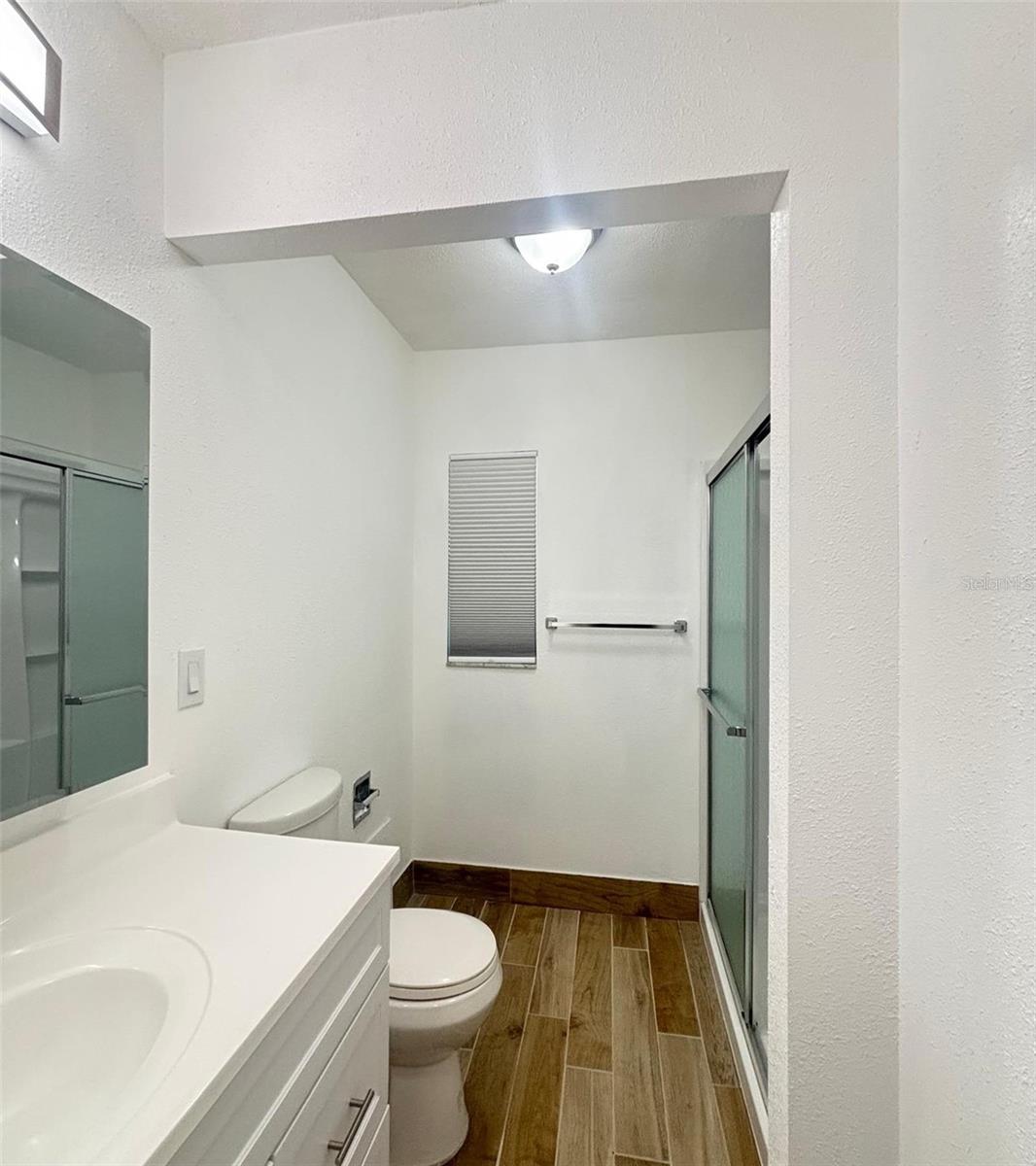 Image 22 of 29 For 4160 Fruitville Road 34