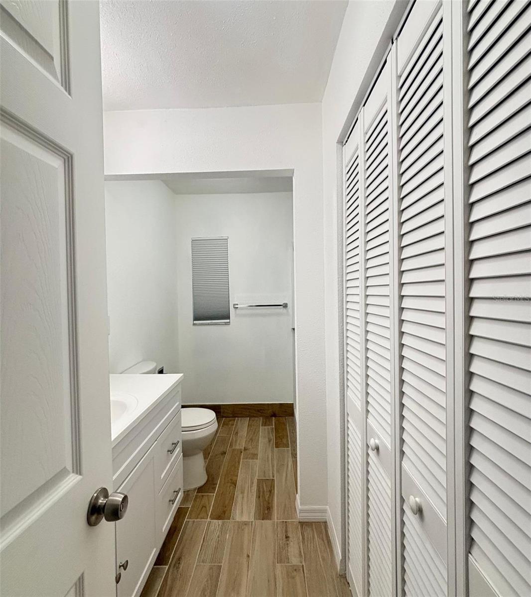 Image 26 of 29 For 4160 Fruitville Road 34