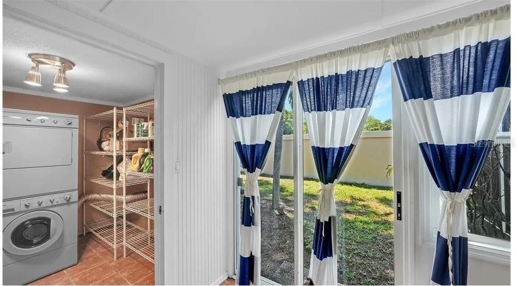 Image 15 of 17 For 2782 Woodgate Lane 12