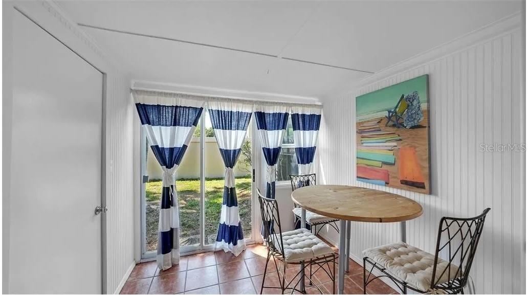 Image 9 of 17 For 2782 Woodgate Lane 12