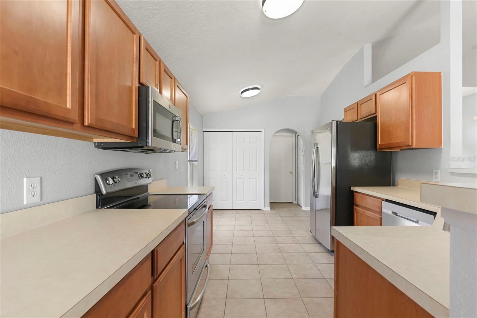 Image 19 of 66 For 3250 Helmel Court