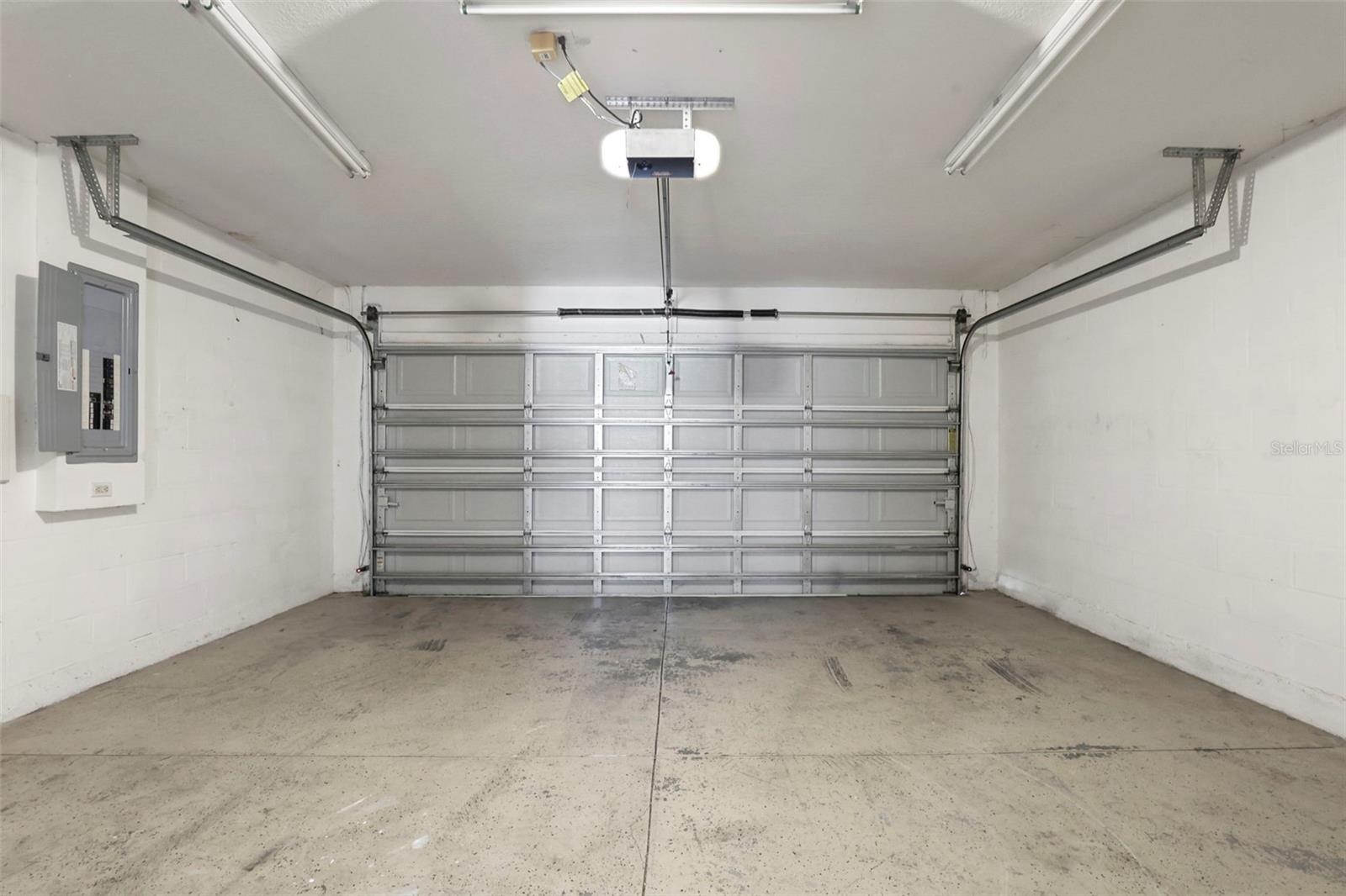 Image 27 of 66 For 3250 Helmel Court