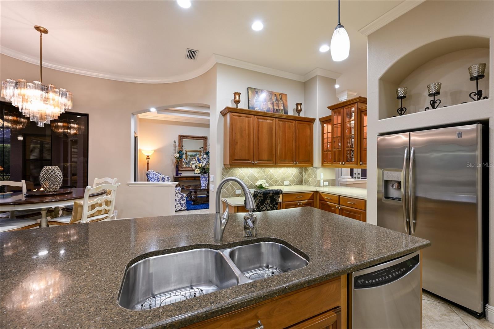 Image 19 of 56 For 12107 Creole Court