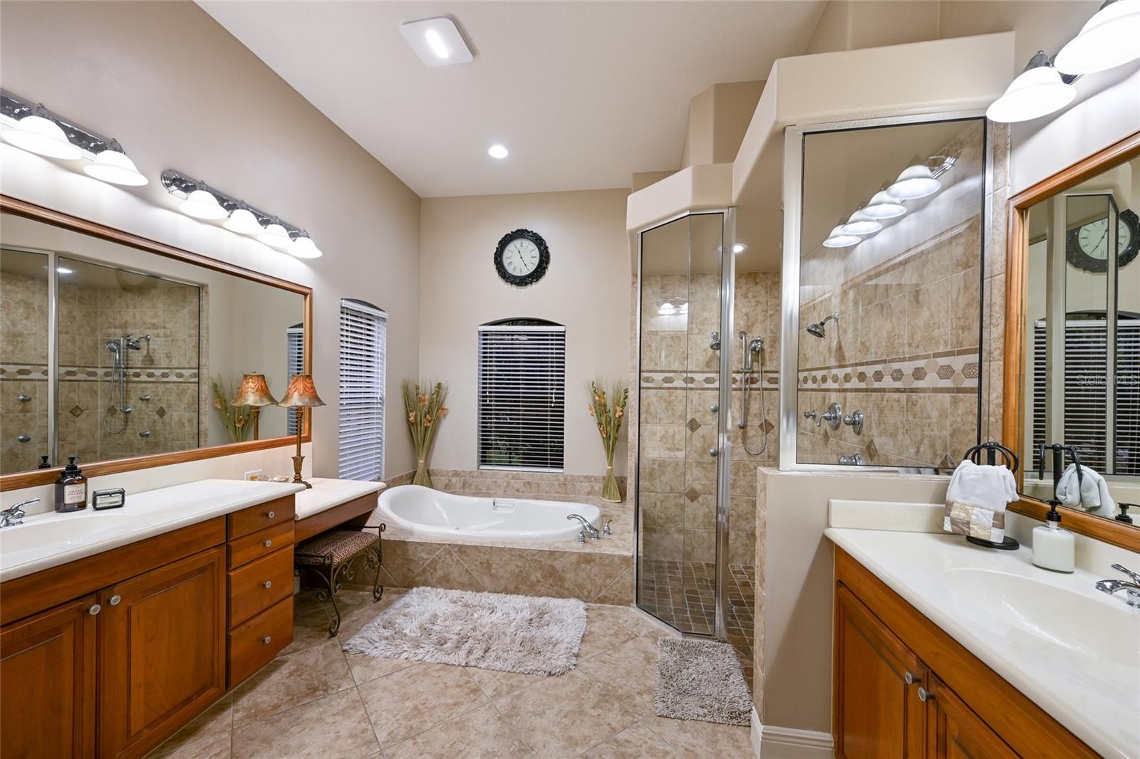 Image 28 of 56 For 12107 Creole Court