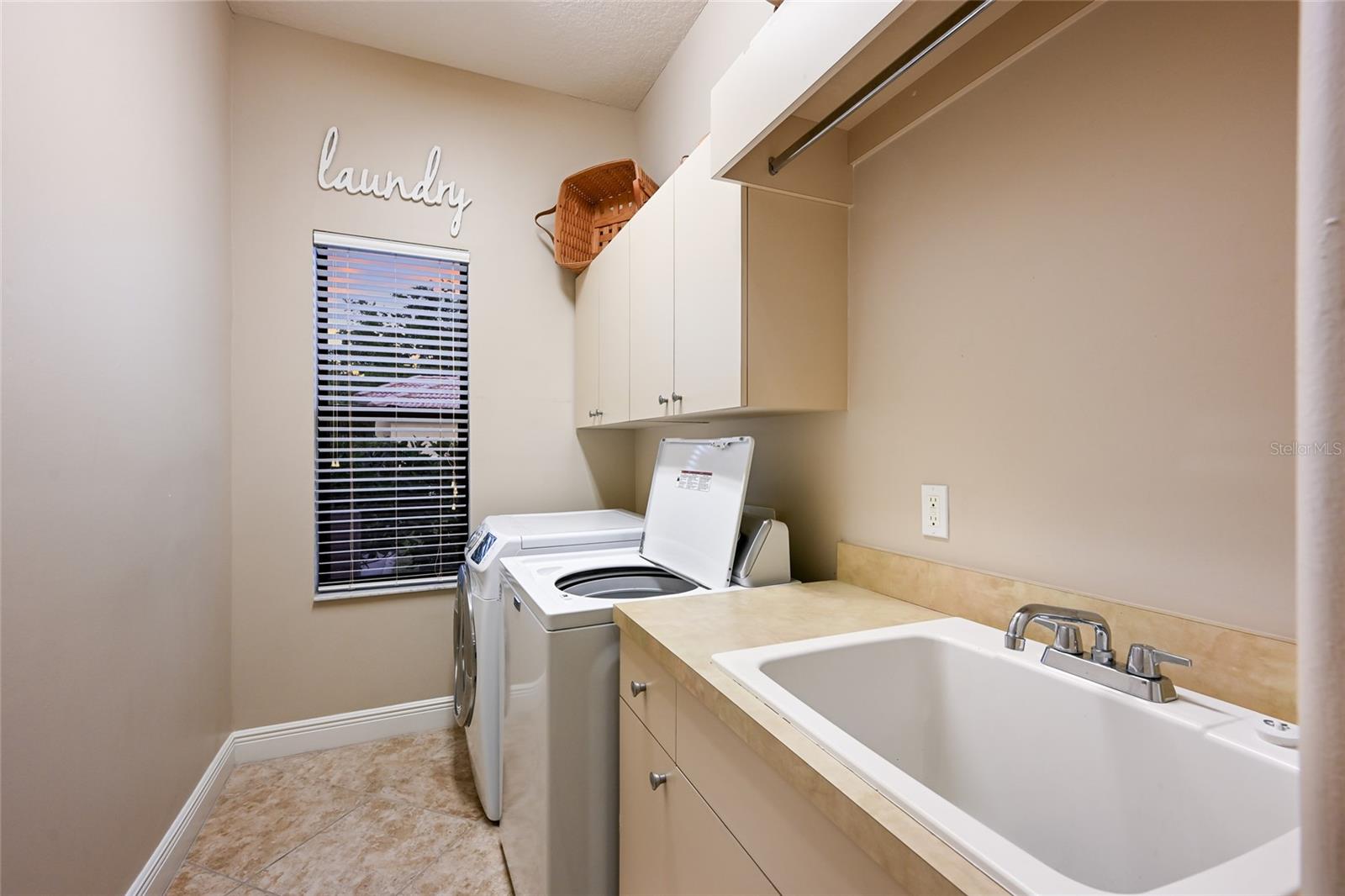 Image 37 of 56 For 12107 Creole Court