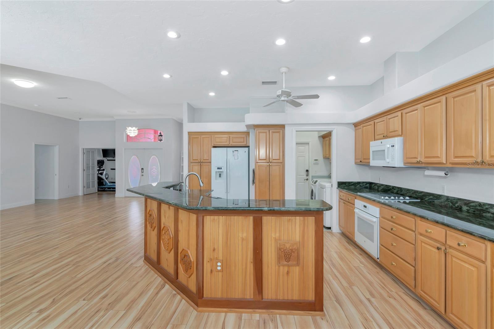 Image 10 of 75 For 619 147th Street E