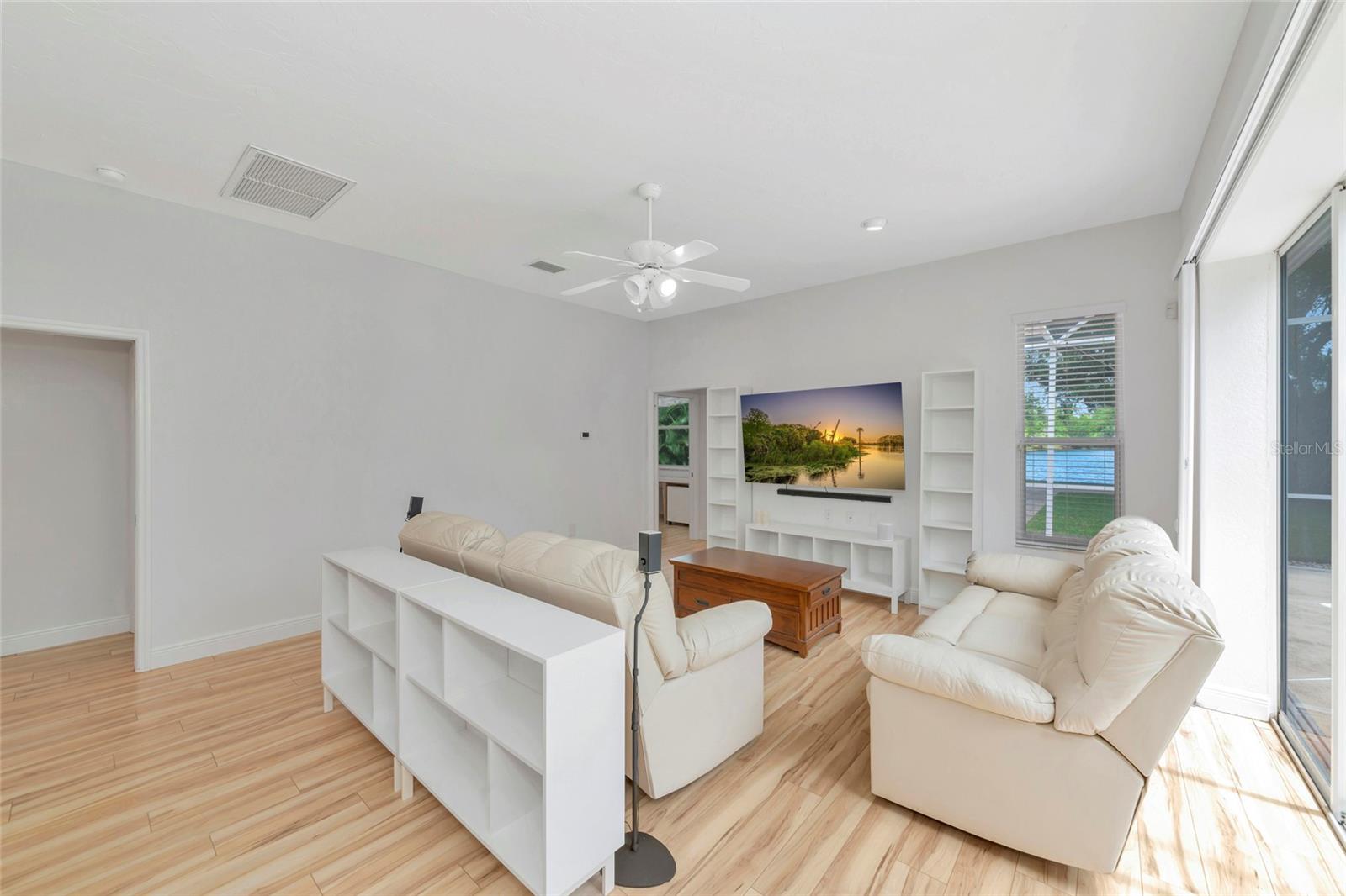 Image 15 of 75 For 619 147th Street E