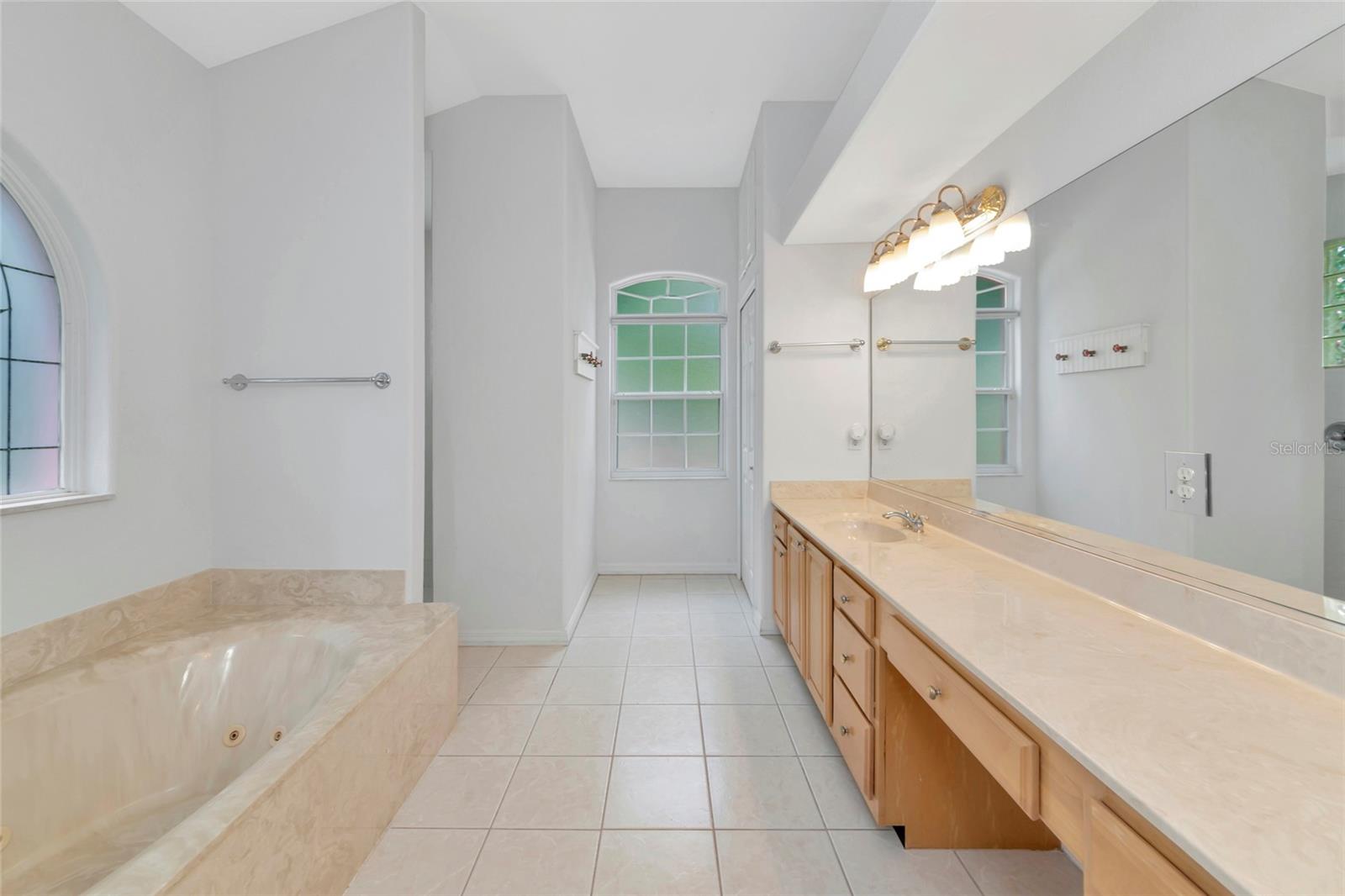 Image 25 of 75 For 619 147th Street E