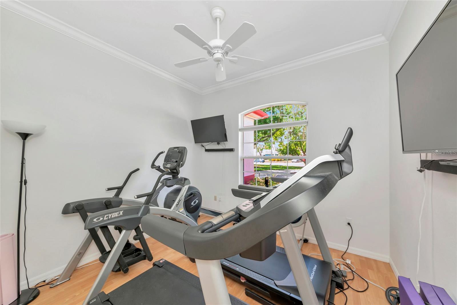 Image 28 of 75 For 619 147th Street E