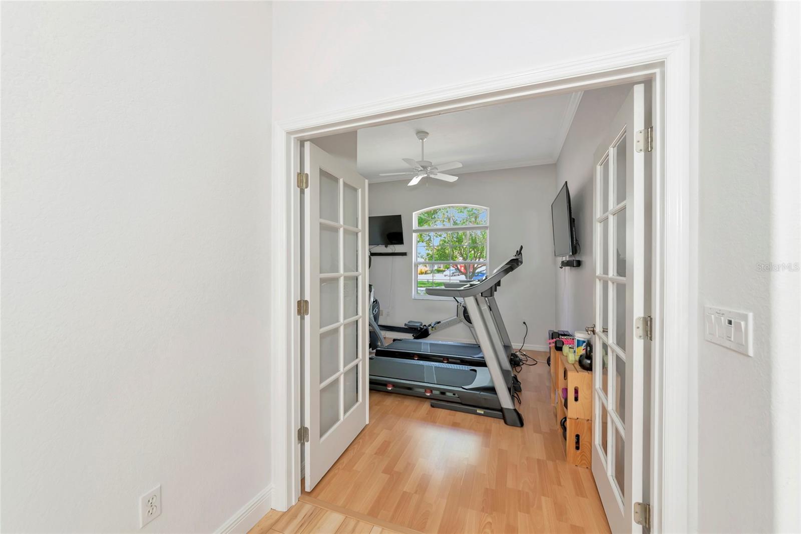 Image 29 of 75 For 619 147th Street E