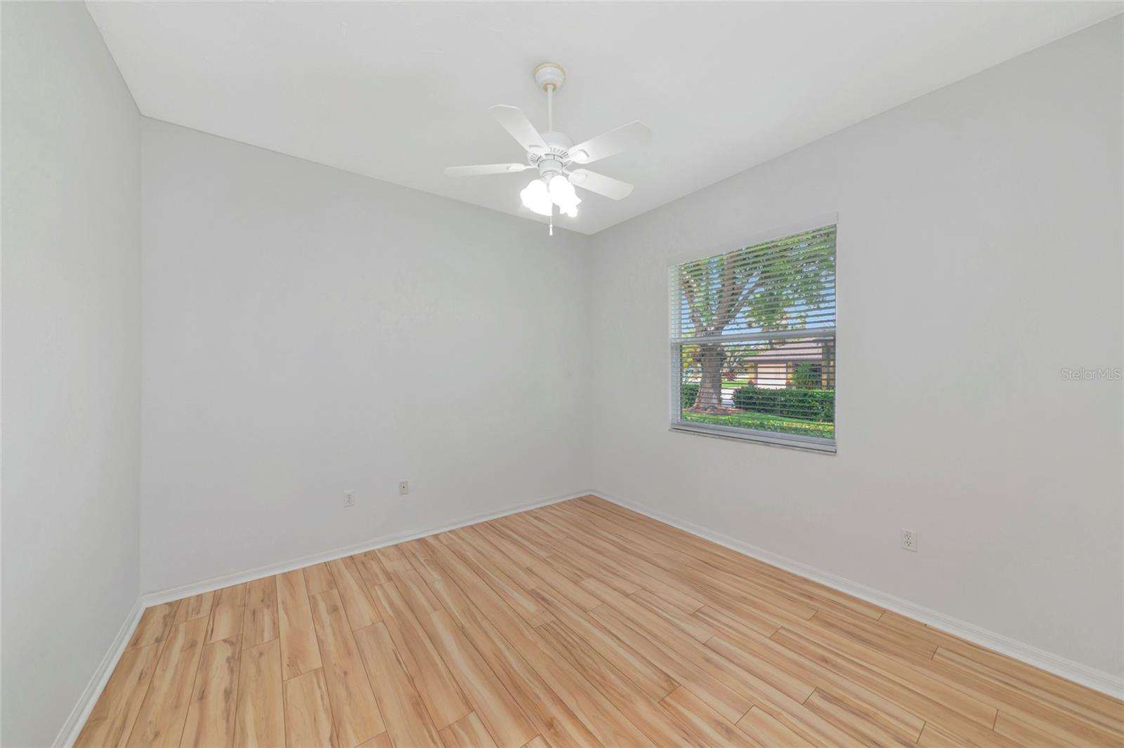 Image 30 of 75 For 619 147th Street E