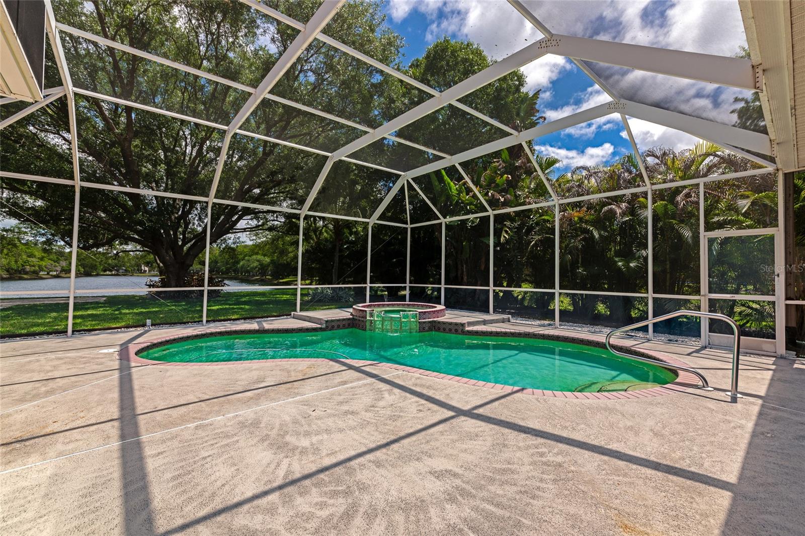 Image 46 of 75 For 619 147th Street E