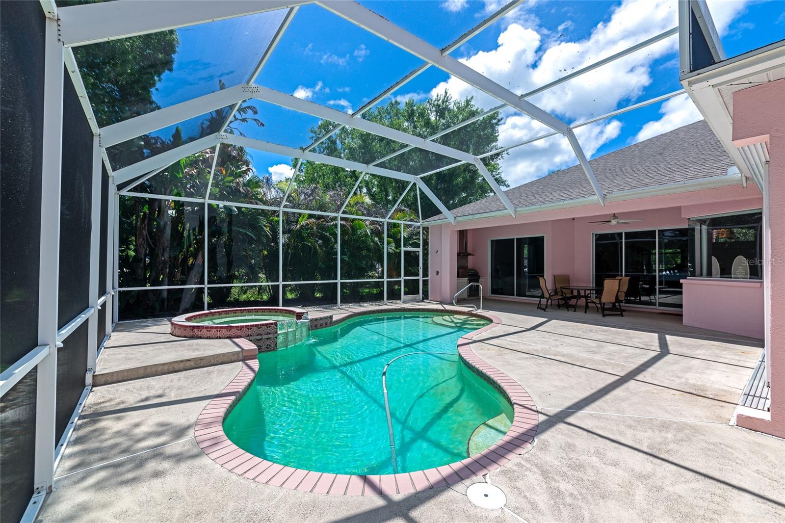 Image 49 of 75 For 619 147th Street E