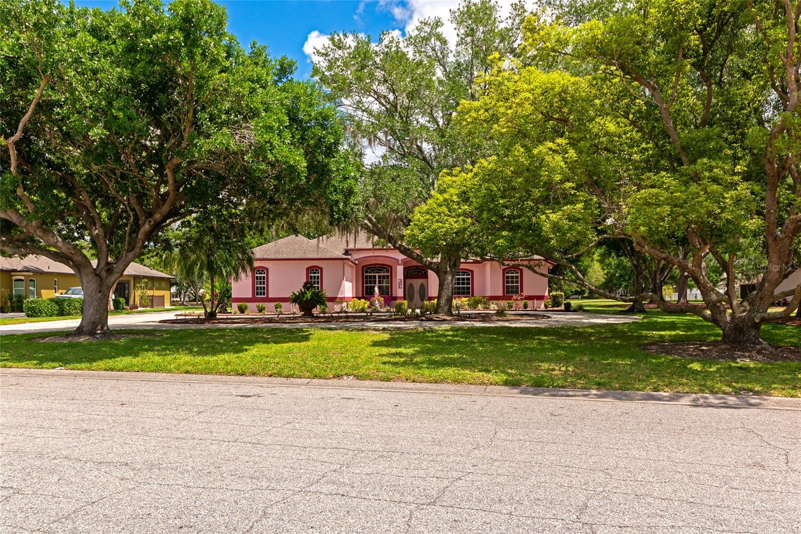 Image 51 of 75 For 619 147th Street E