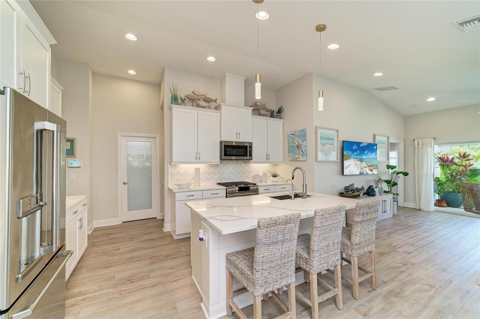 Image 13 of 52 For 12419 Oak Hill Way