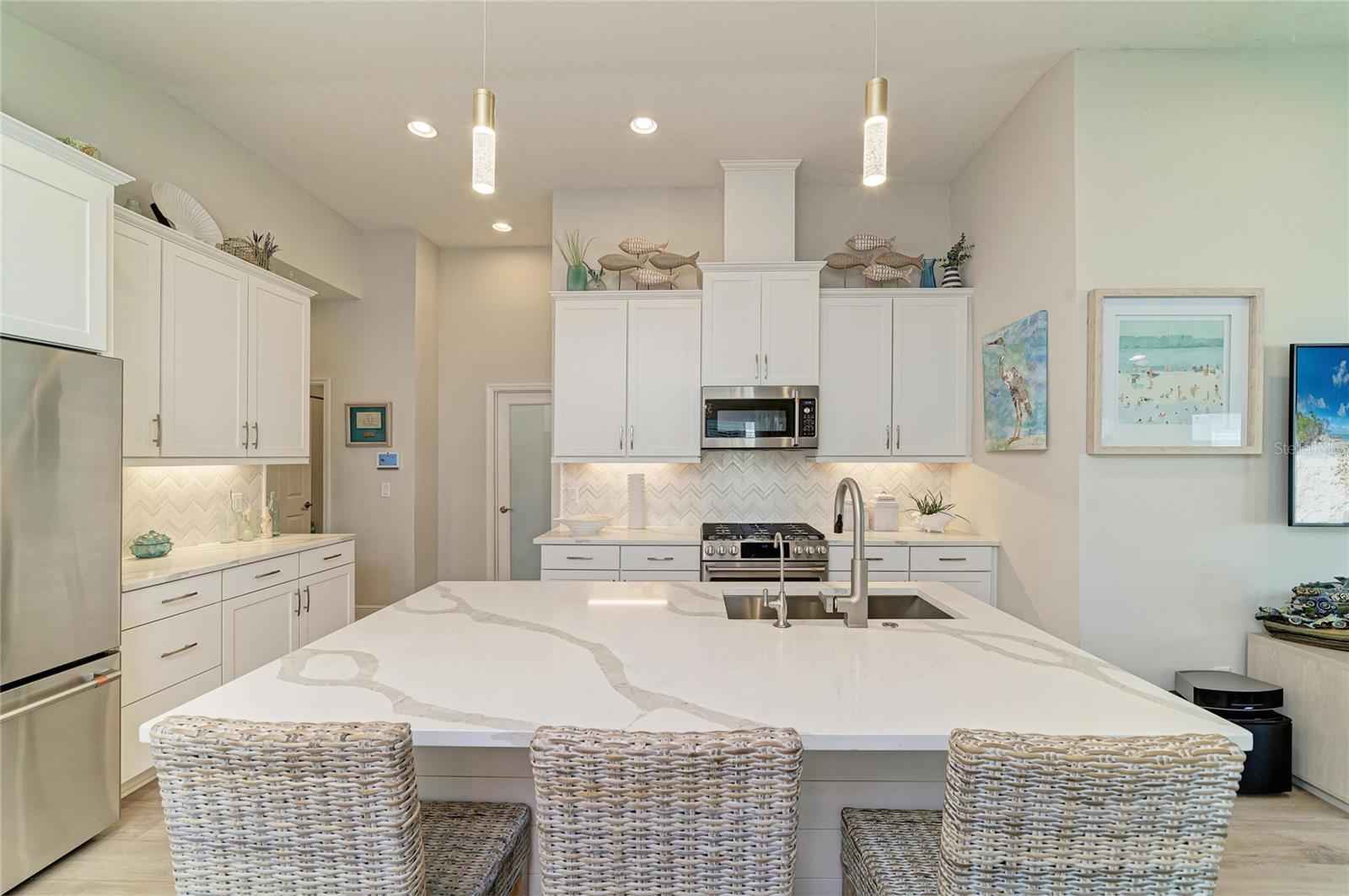 Image 14 of 52 For 12419 Oak Hill Way