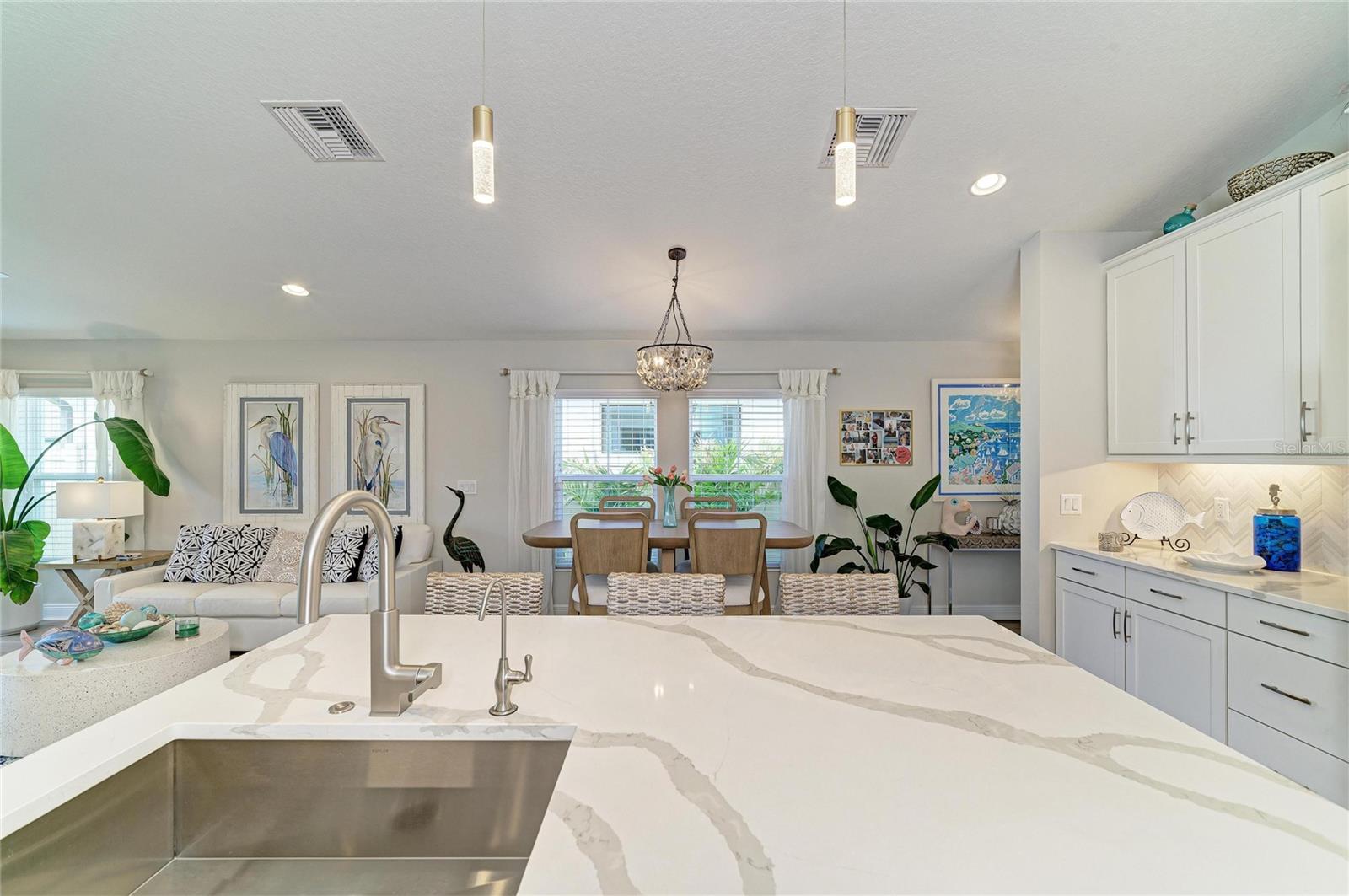 Image 19 of 52 For 12419 Oak Hill Way