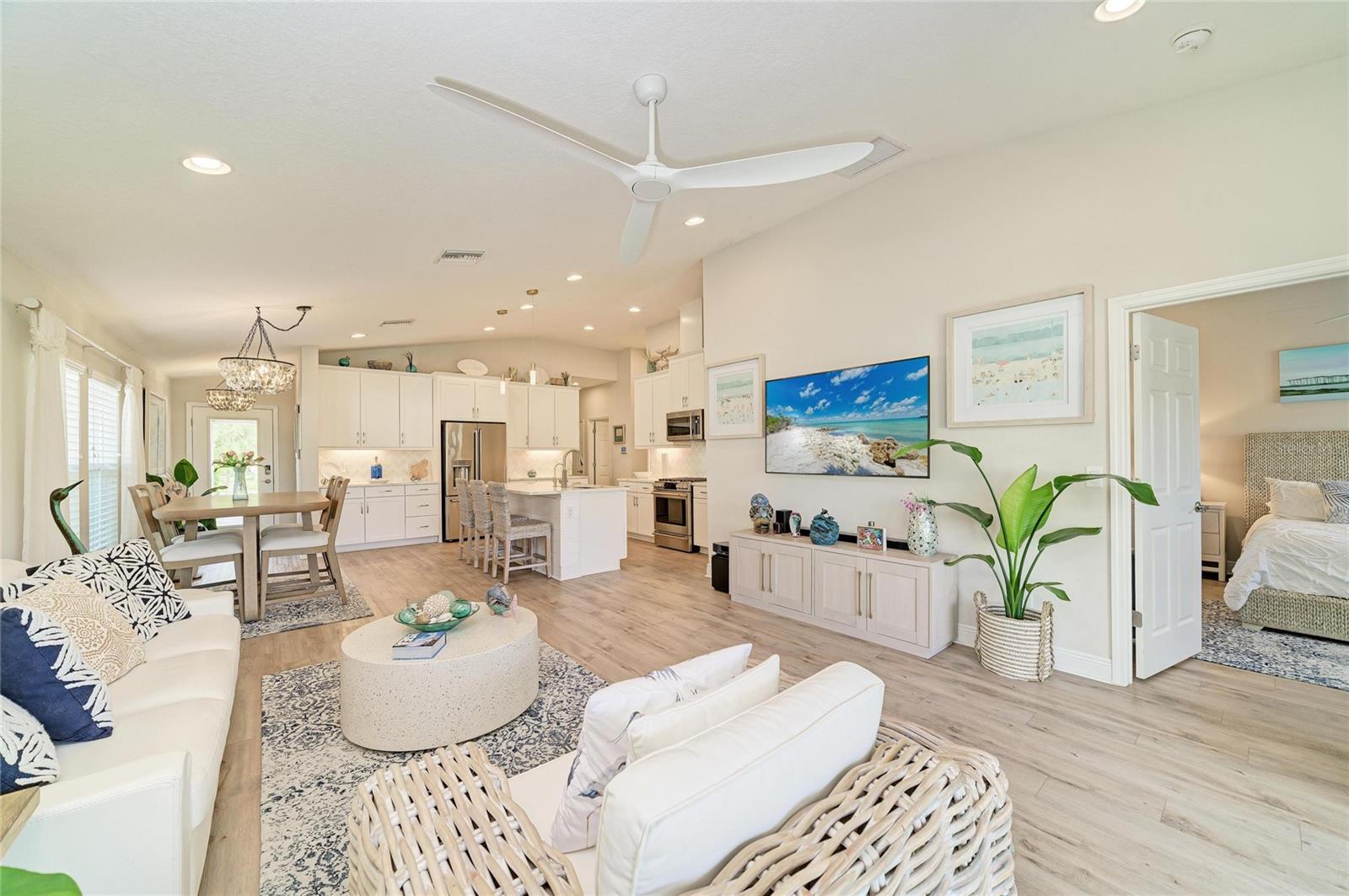 Image 25 of 52 For 12419 Oak Hill Way